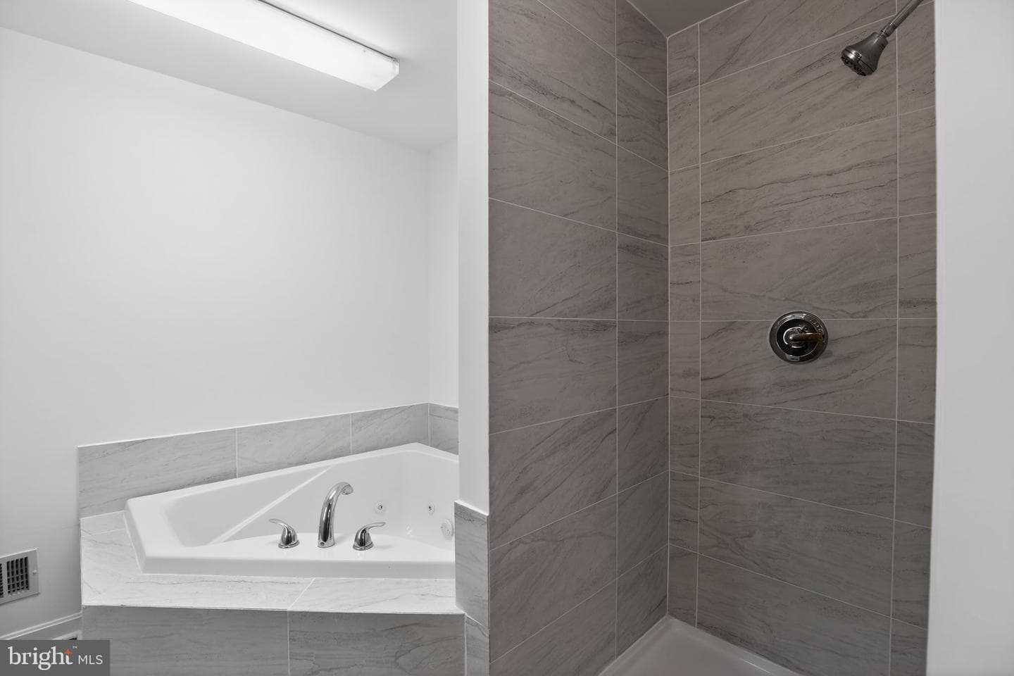 507 Chestnut Court photo 36