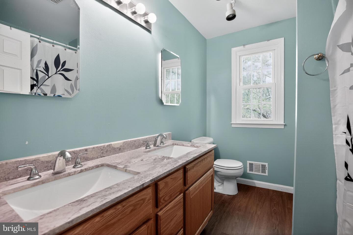507 Chestnut Court photo 41