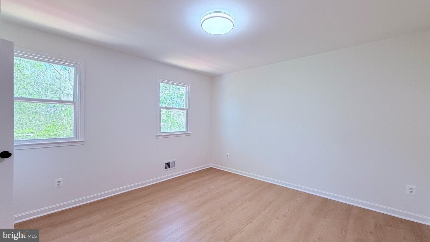 514 Dogwood Court photo 33