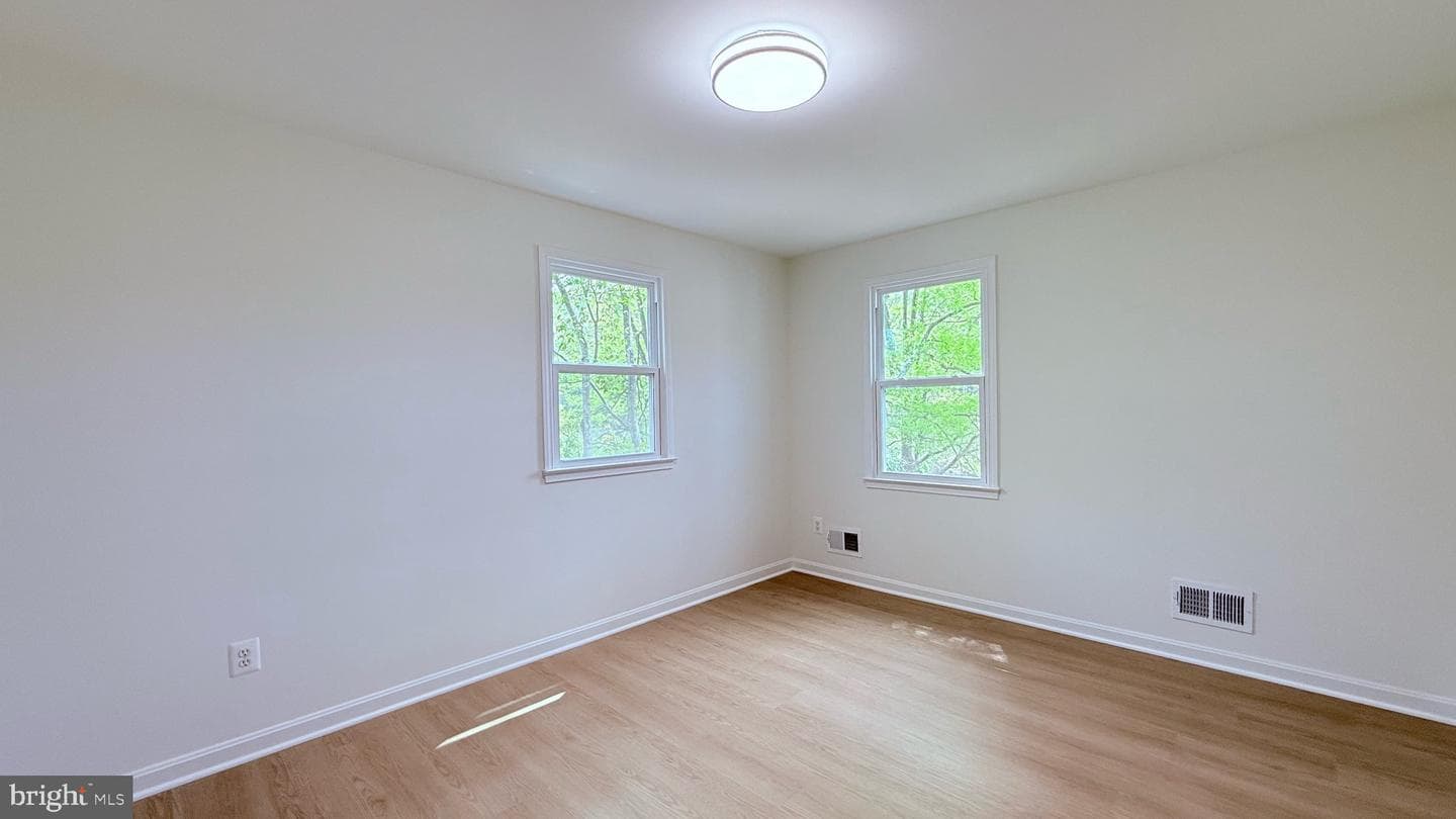 514 Dogwood Court photo 36