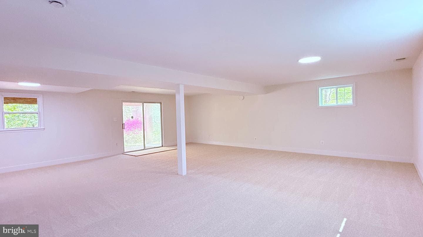 514 Dogwood Court photo 40