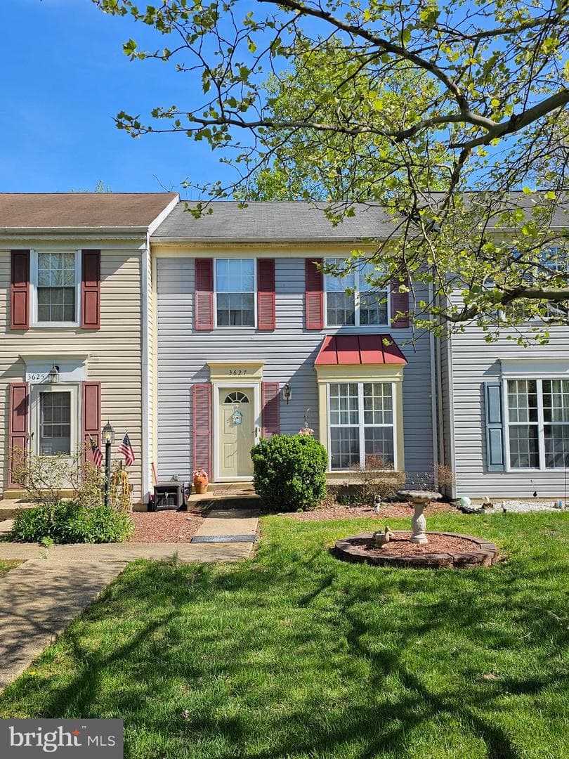 3627 Kempsford Field Place photo 2