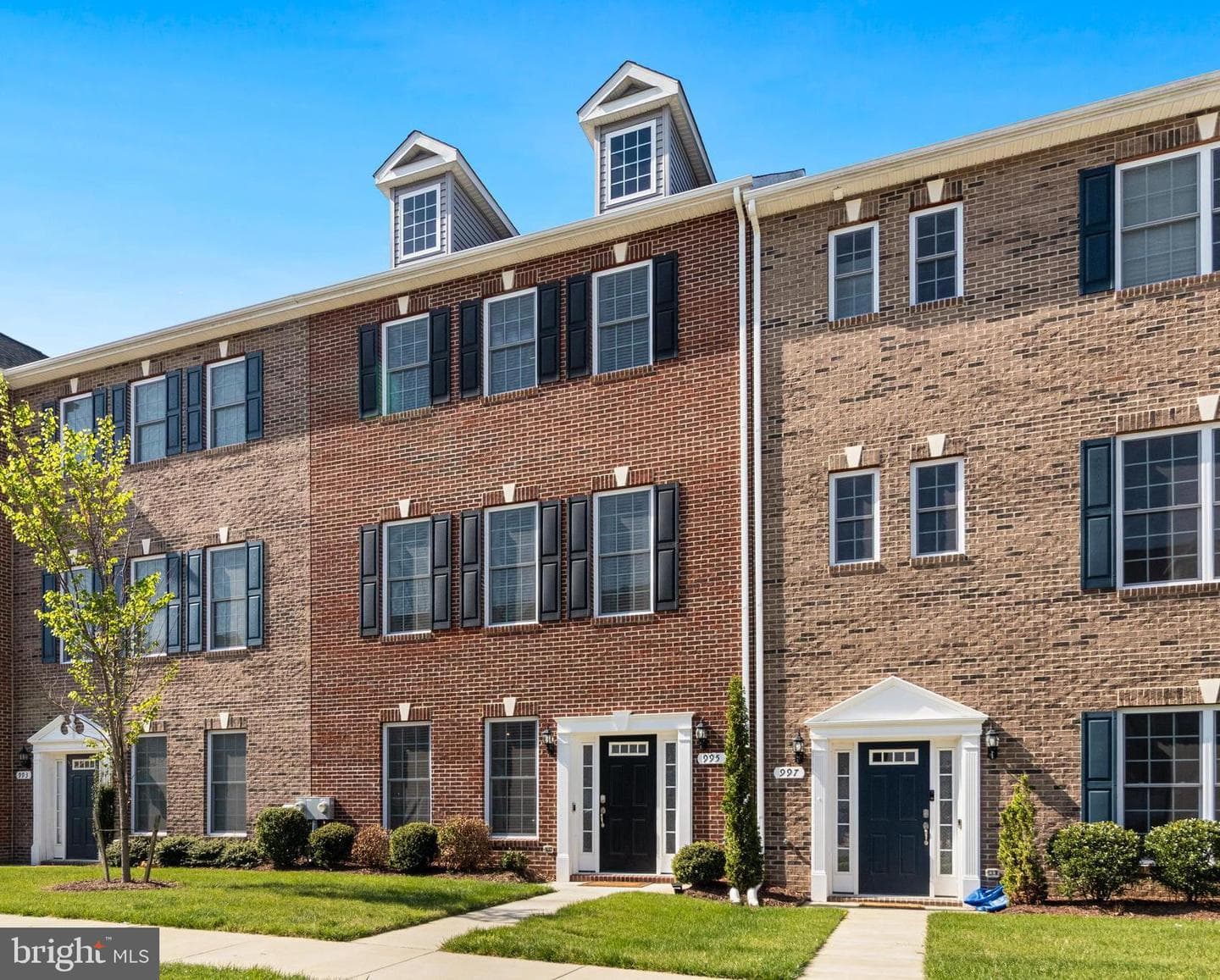 995 Rye Drive photo 6