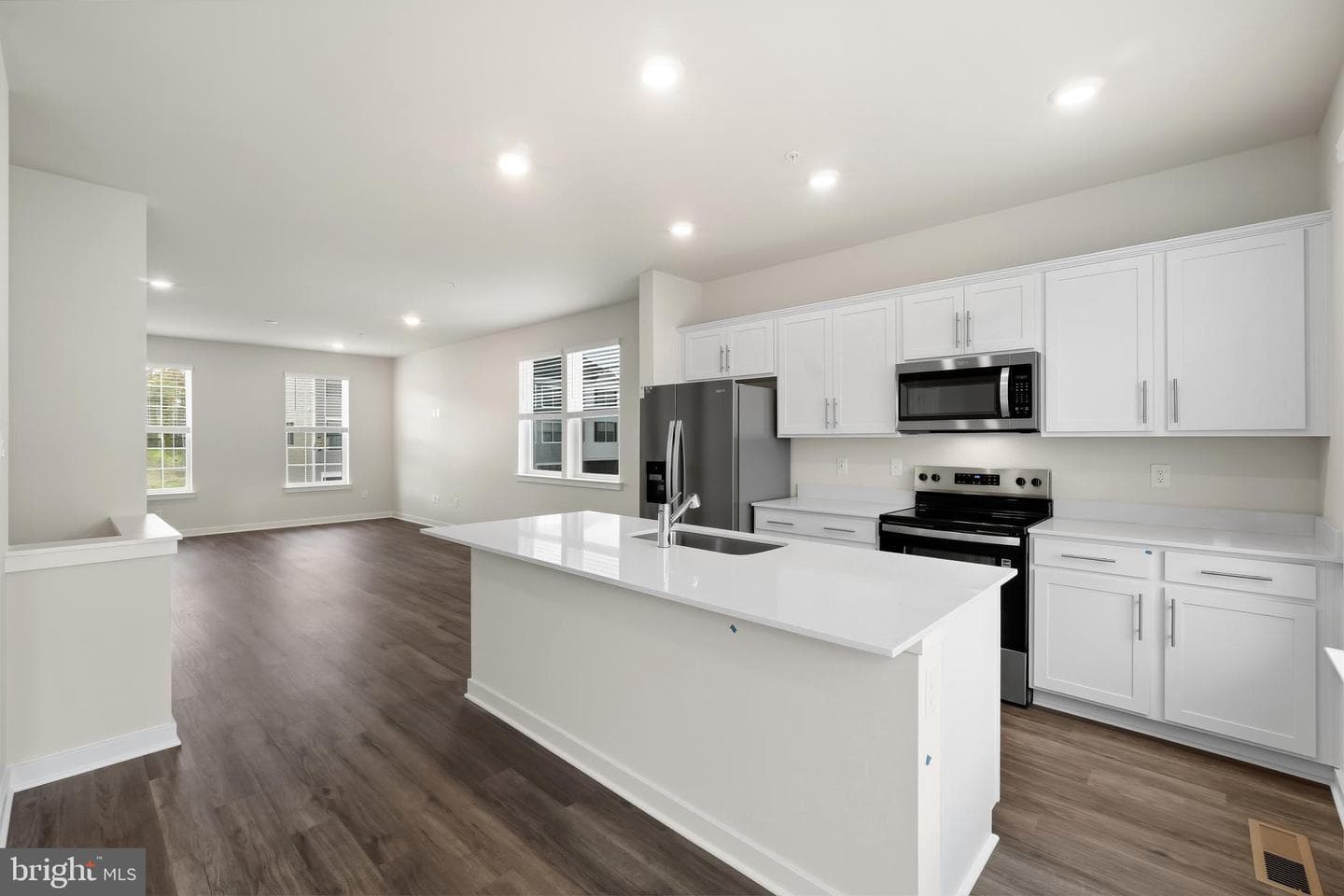 212 Soft Rush Lane photo 17