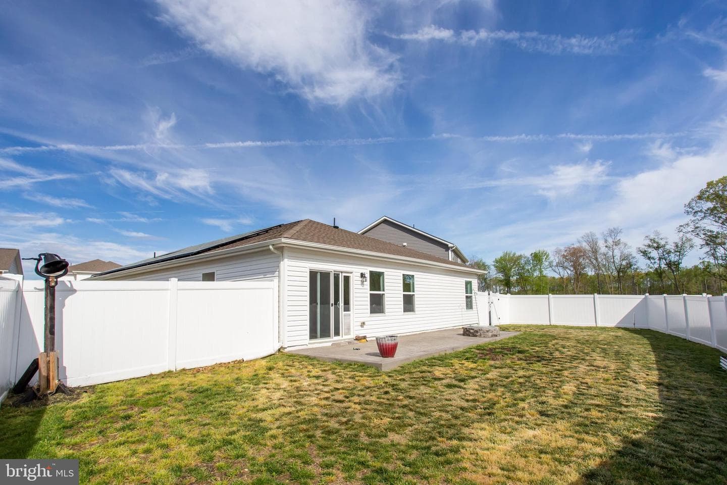 291 Forest Edge Ave photo 11