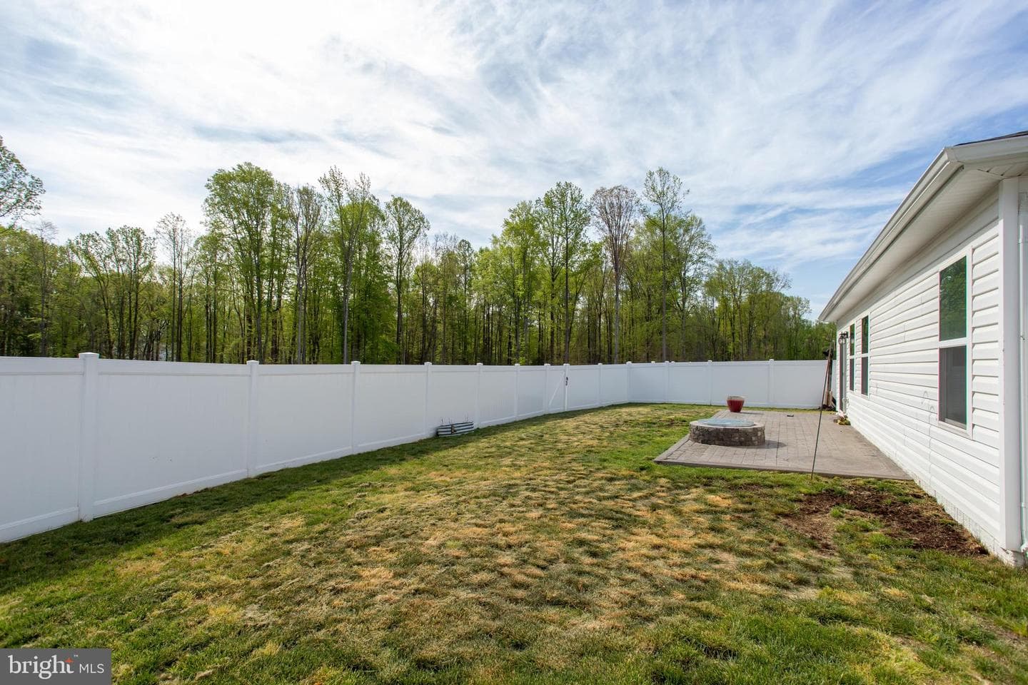 291 Forest Edge Ave photo 5
