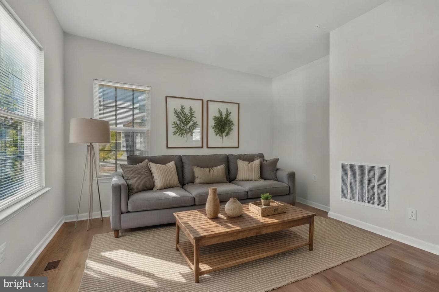 9974 Moddy Lane, White Plains