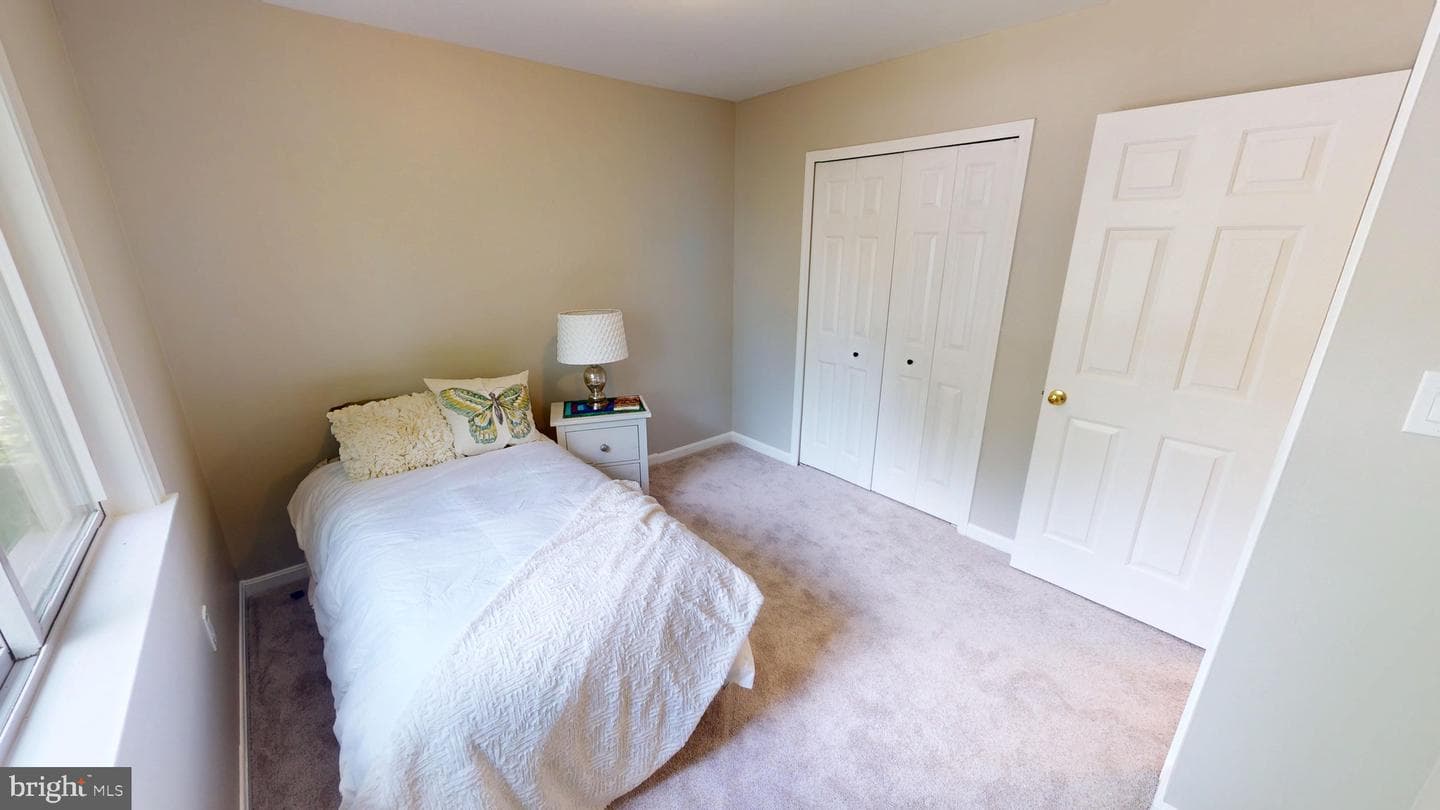10384 Chamberlin Court E photo 29