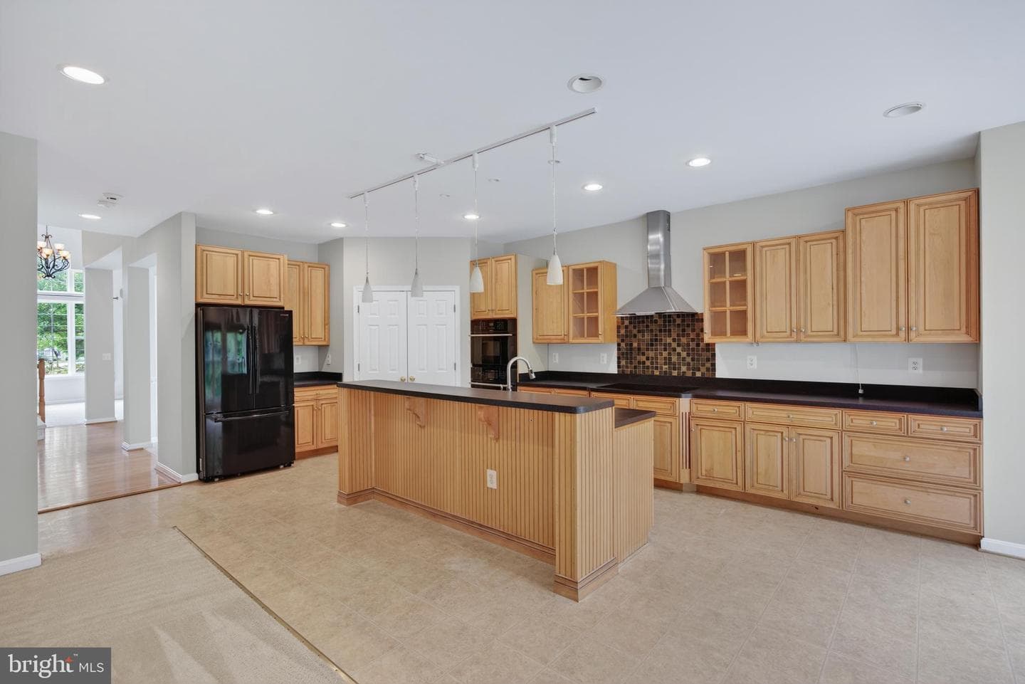 2910 Merchant Court photo 27