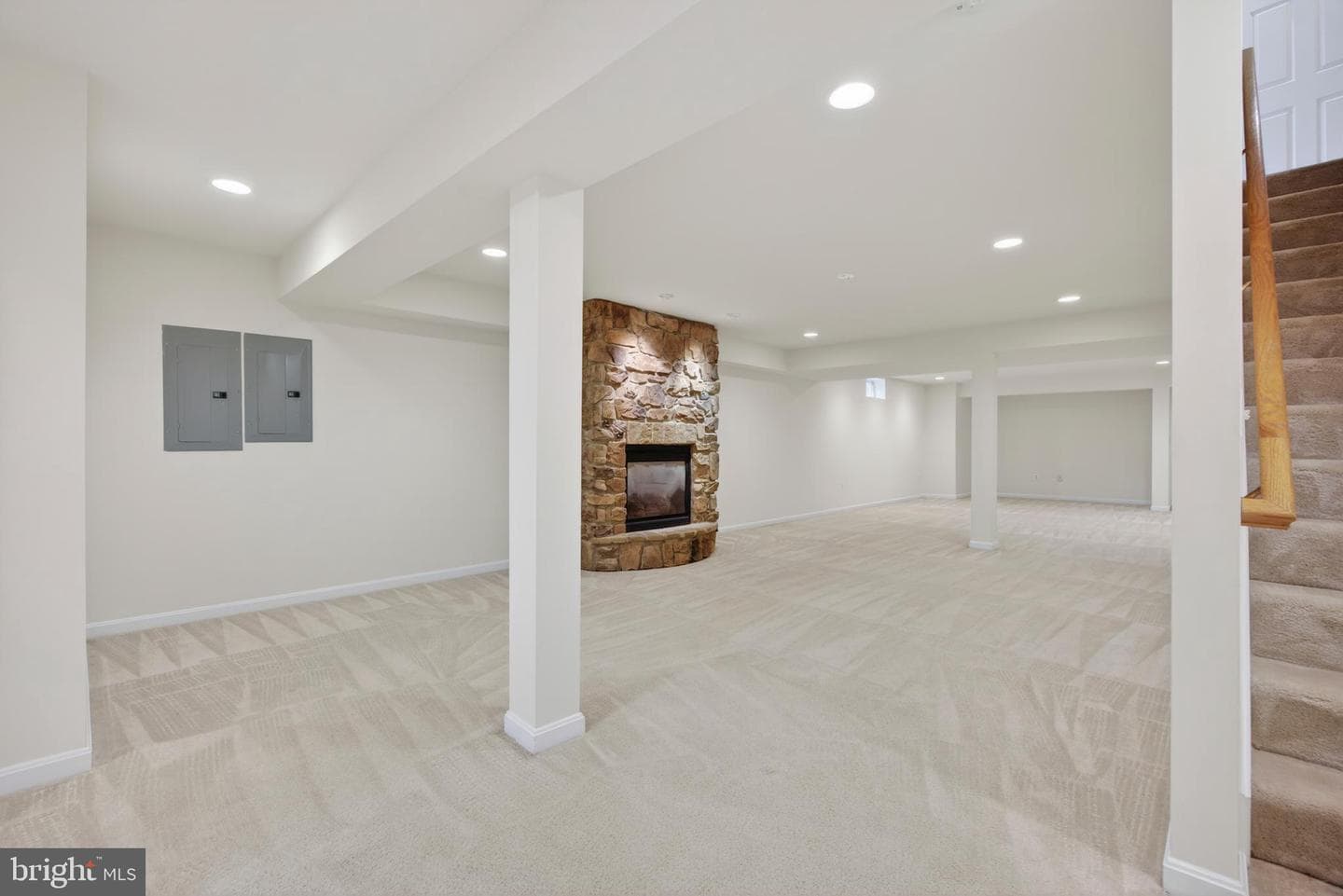 2910 Merchant Court photo 64