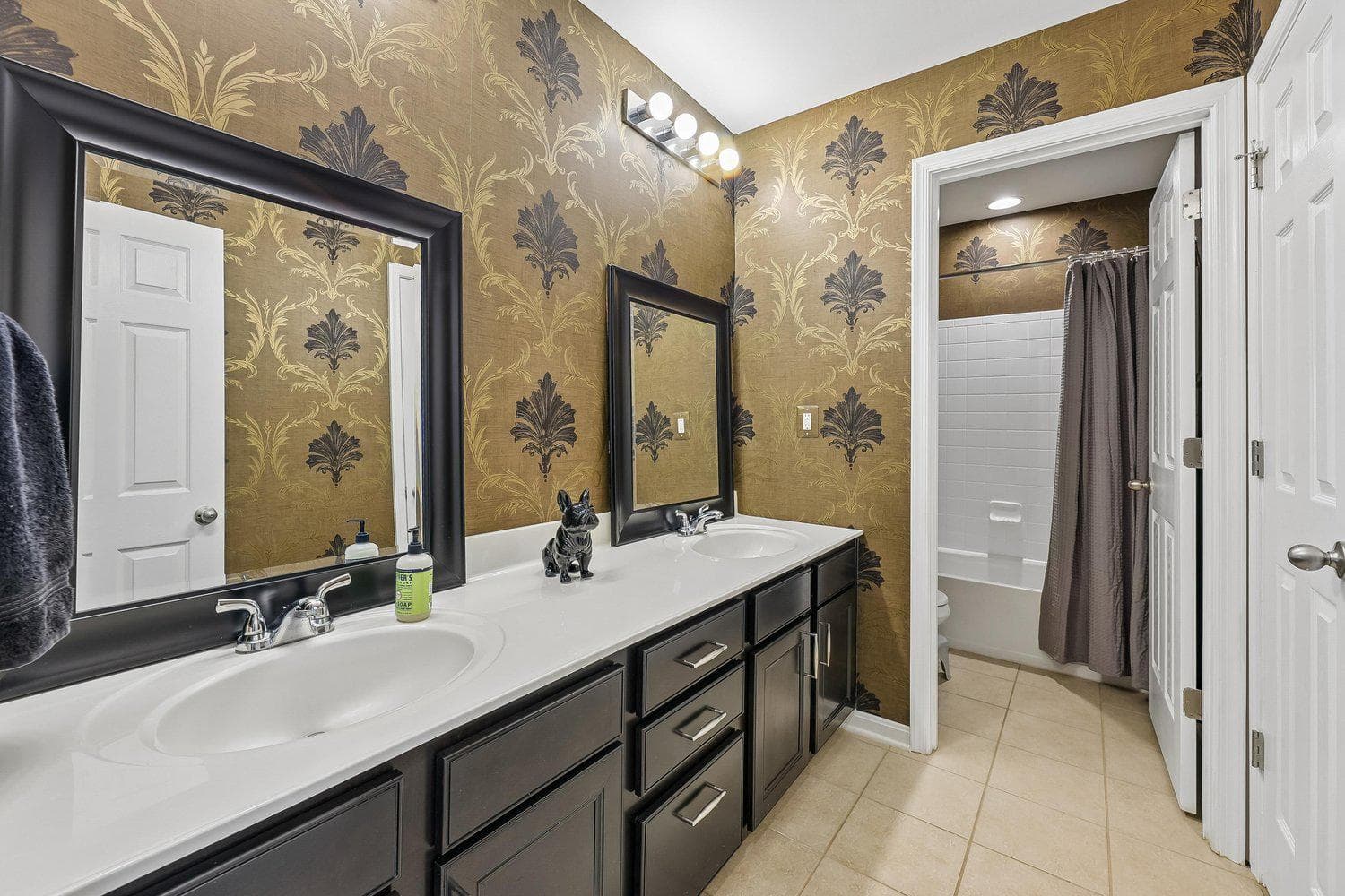 9777 Leighland Court photo 36