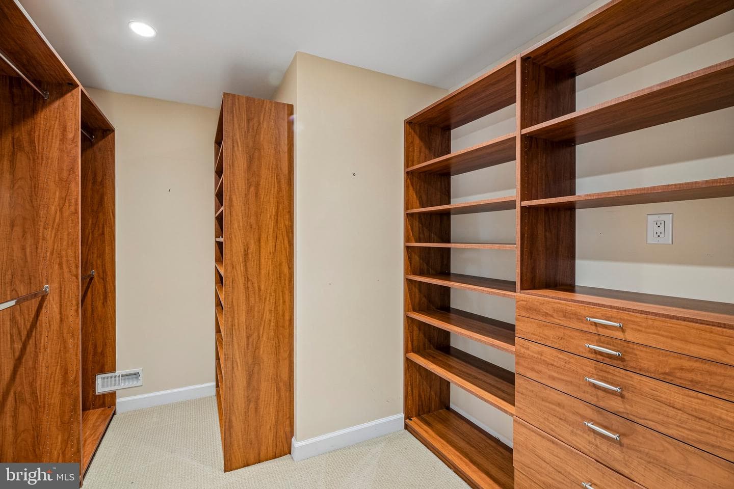 10060 Harmony Hill Lane photo 44