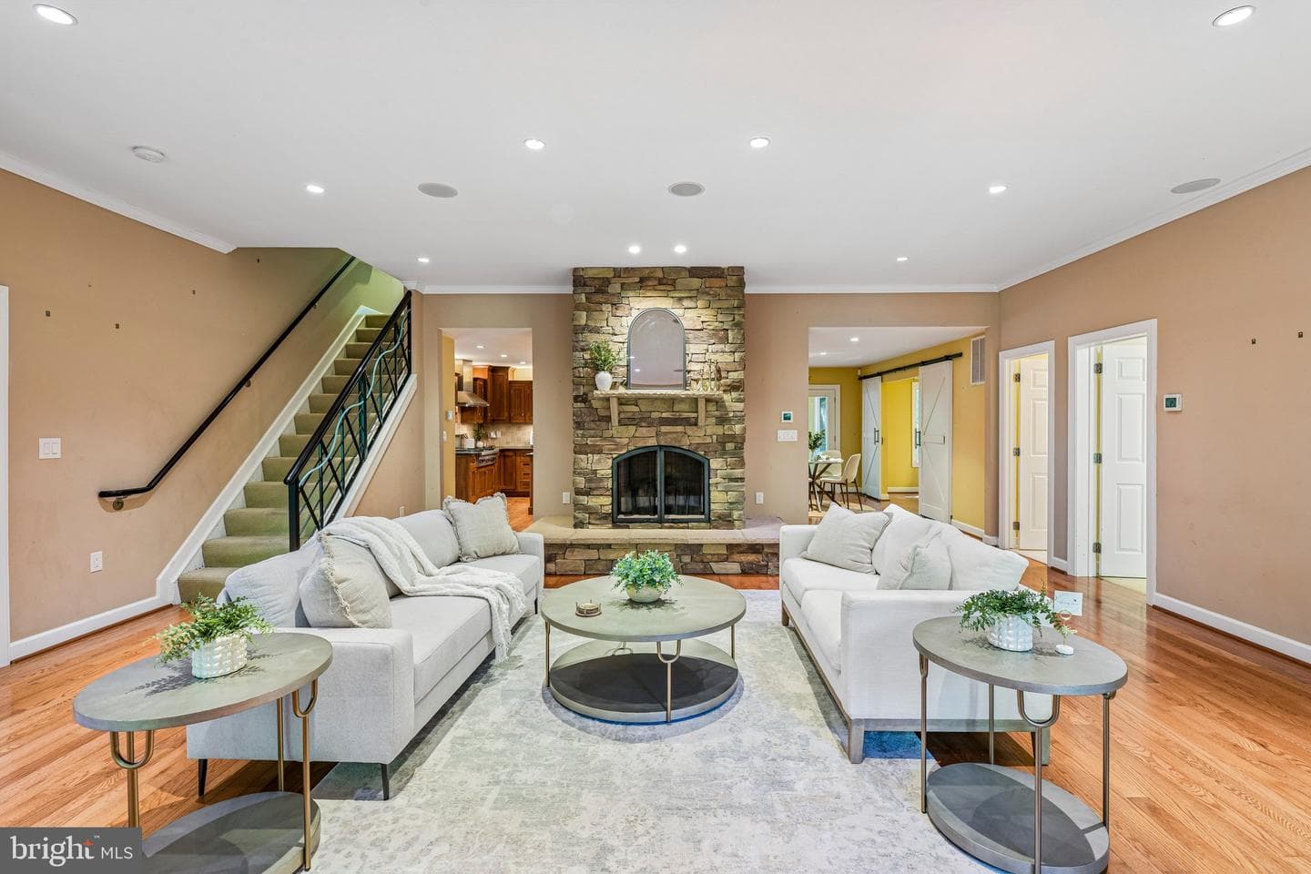 10060 Harmony Hill Lane photo 5