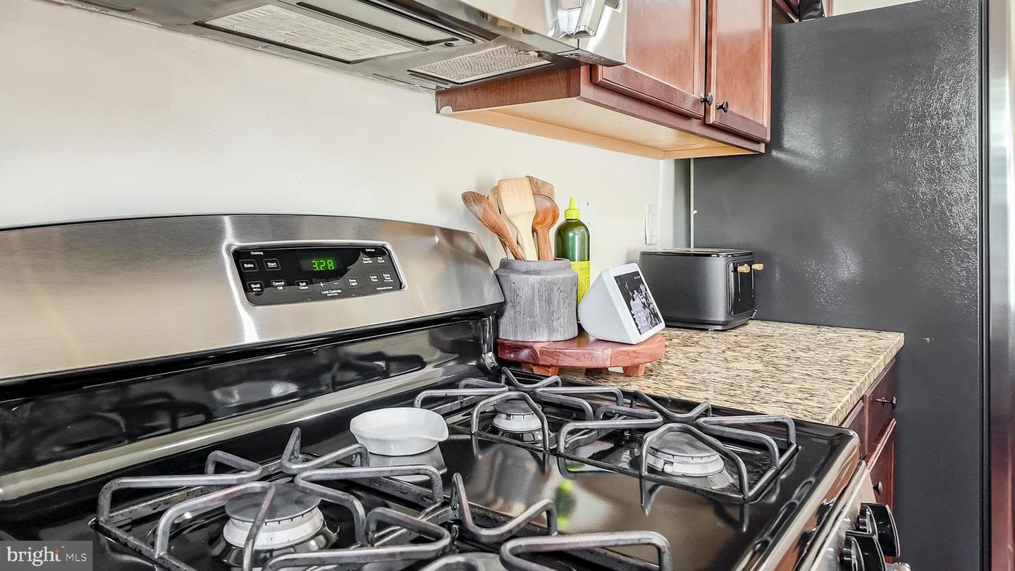 11405 Sandhurst Place photo 15