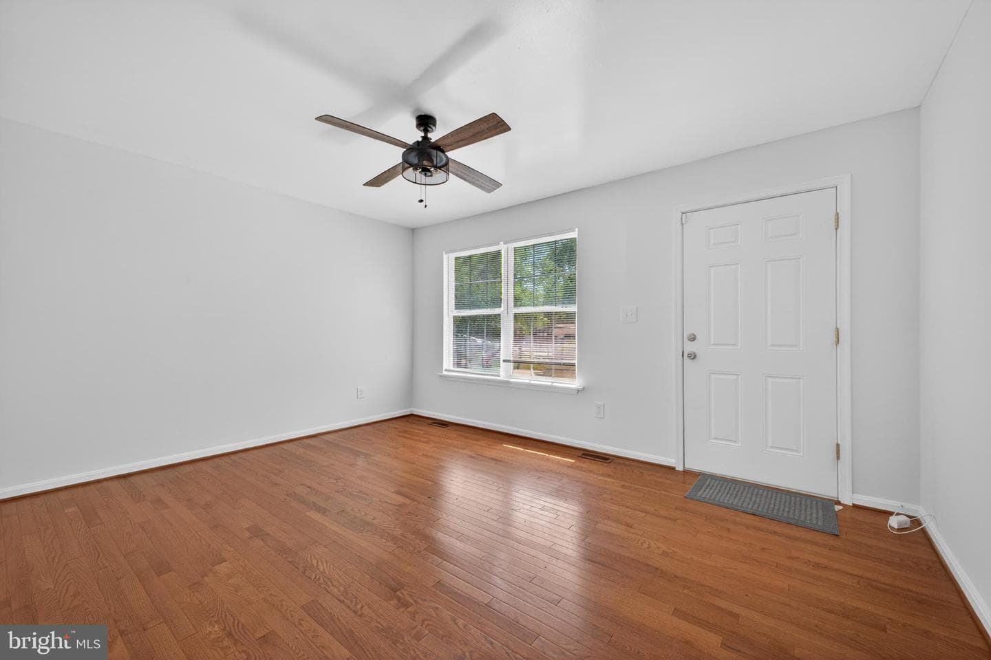 105 Woodland Drive photo 2