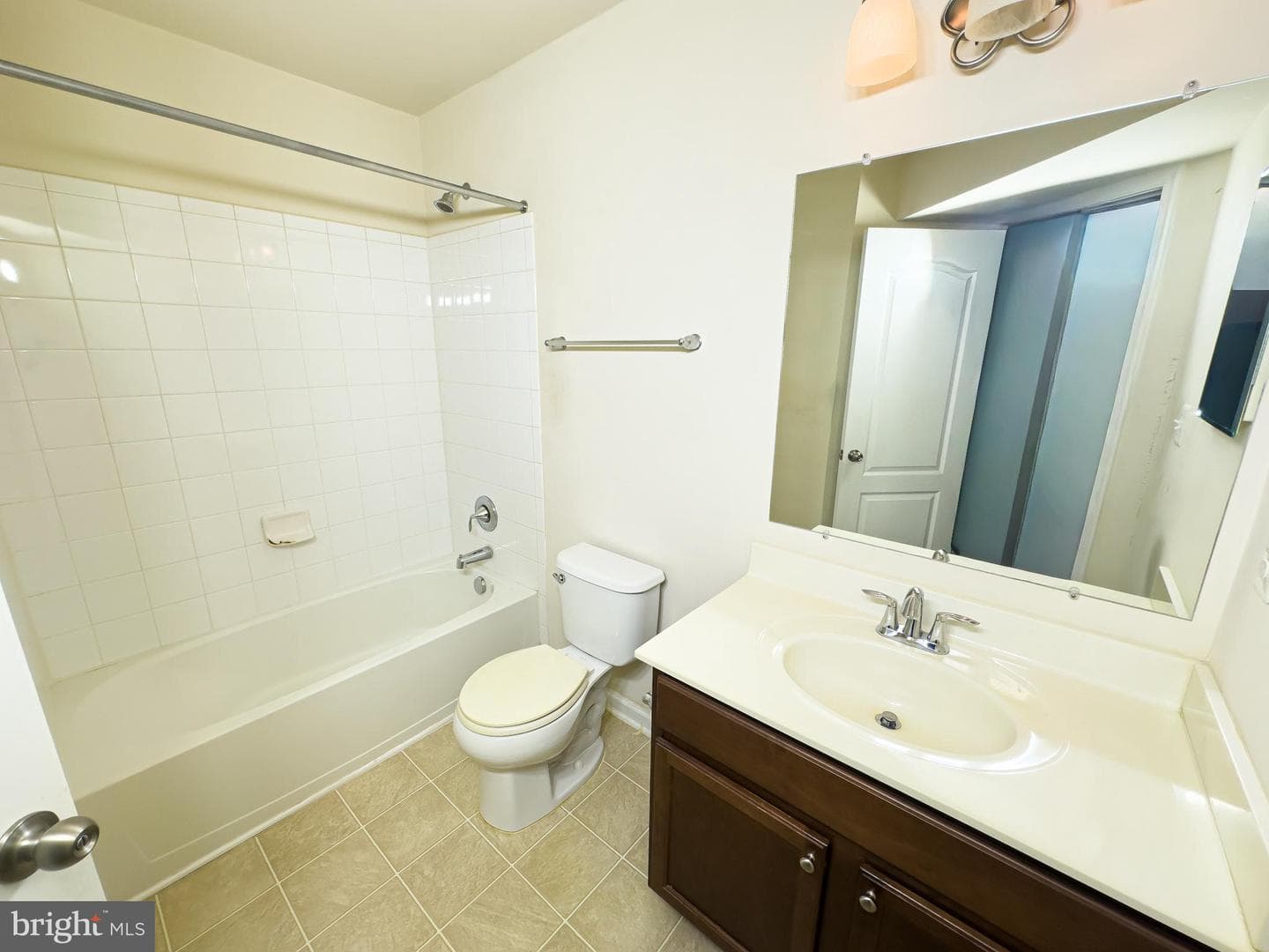 2852 Hedgerow Place photo 16