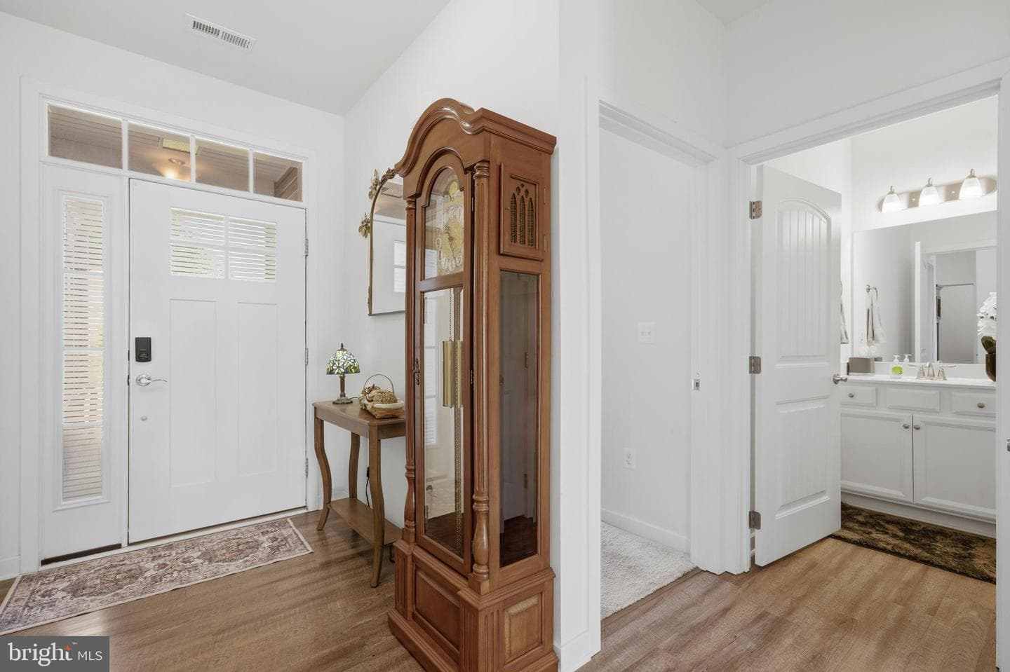 32 Camden Circle photo 4