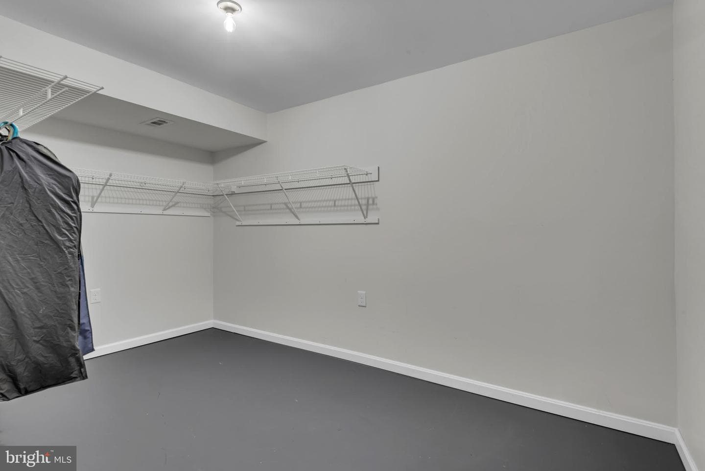 108 Susan Constant Court photo 39
