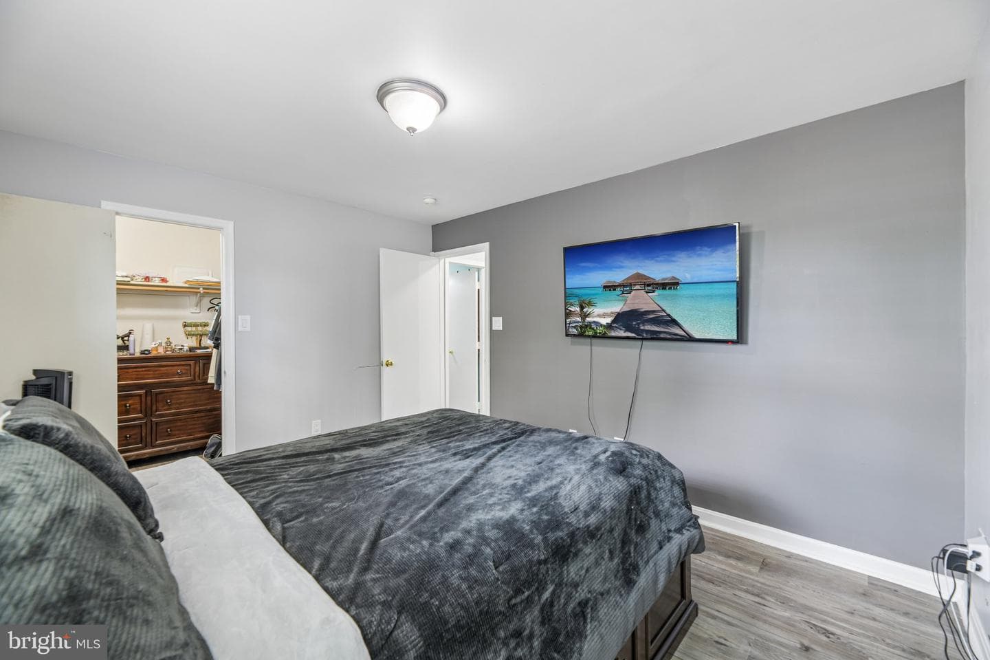836 Holly Drive photo 25
