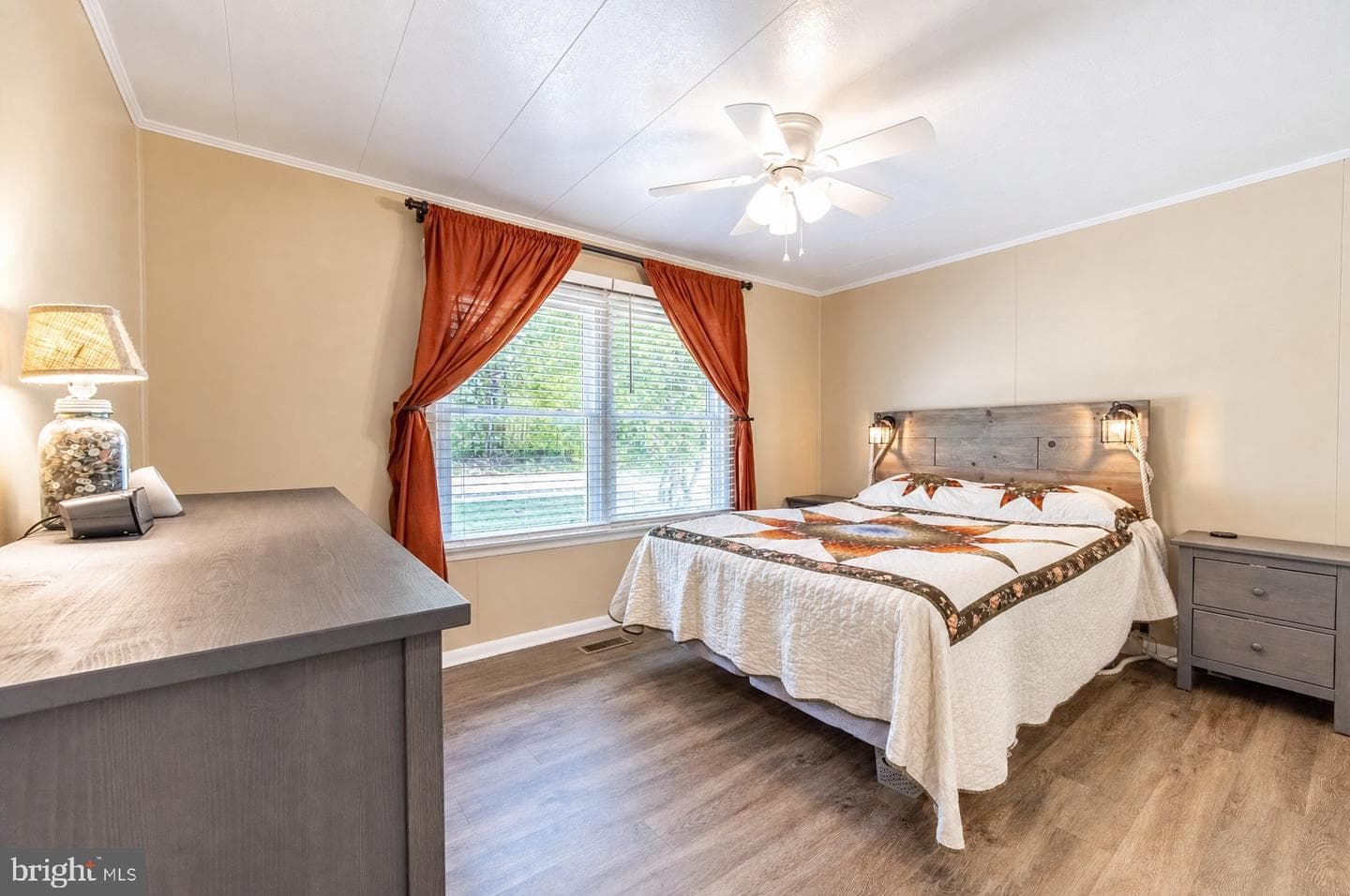 15 Willow Lane photo 20