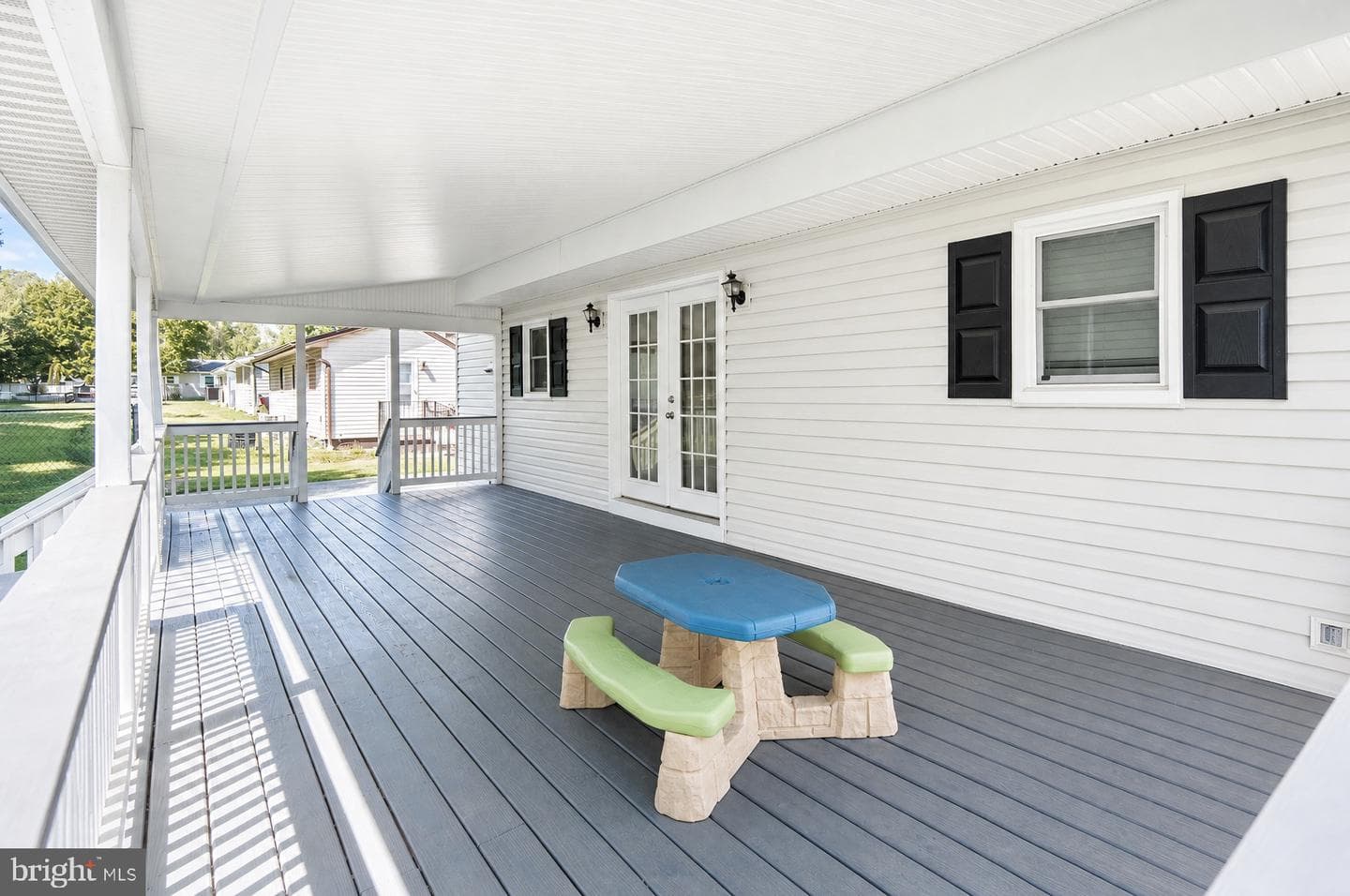 15 Willow Lane photo 32