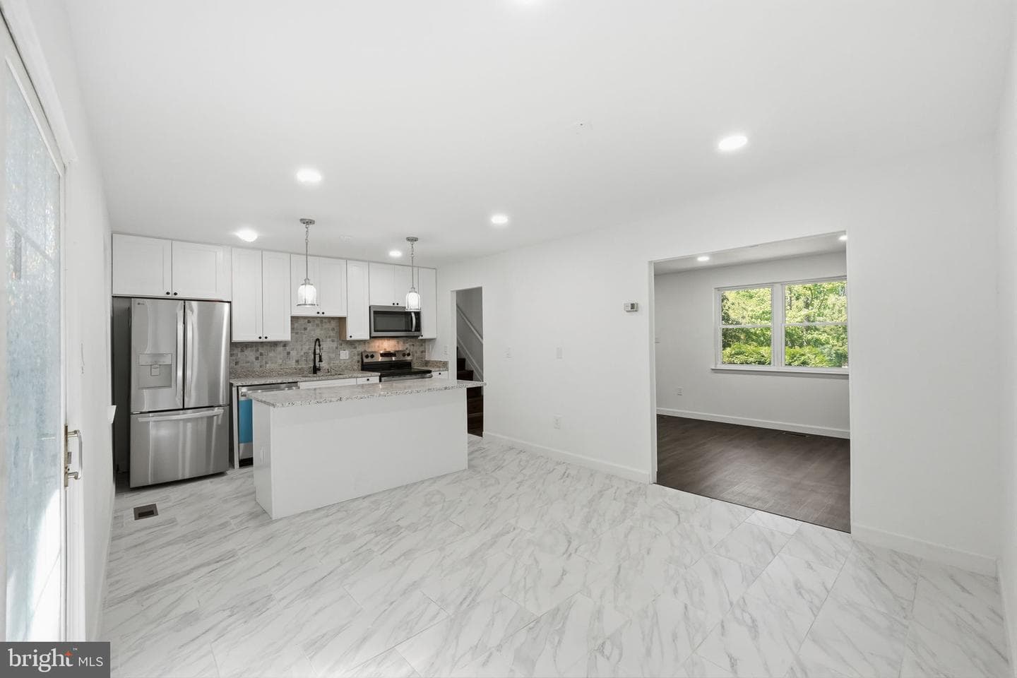 7251 Strawberry Place photo 8