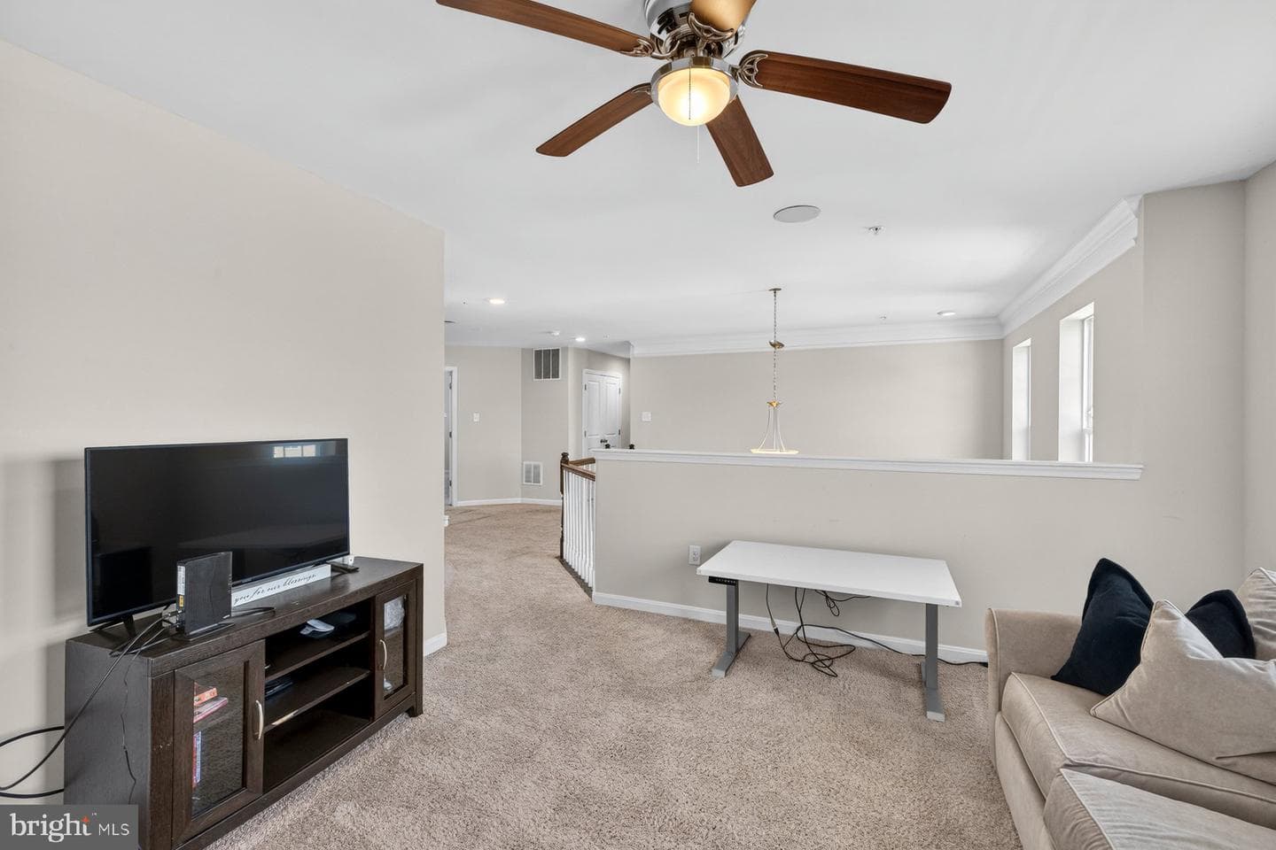 5568 Old Colony Court photo 31