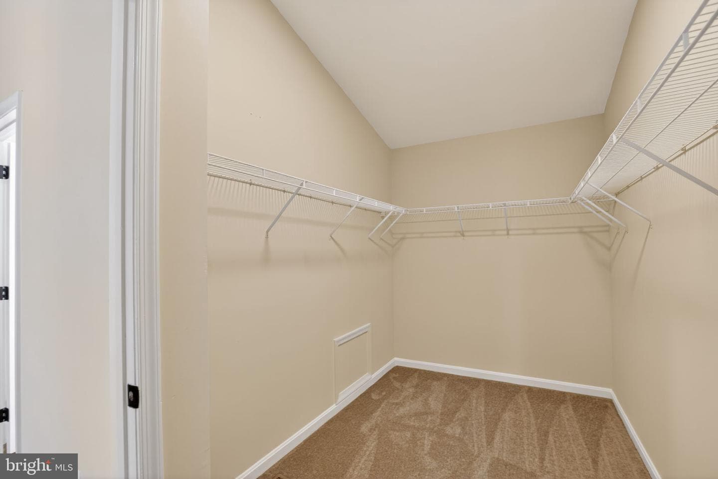 9964 Morristown Place photo 15