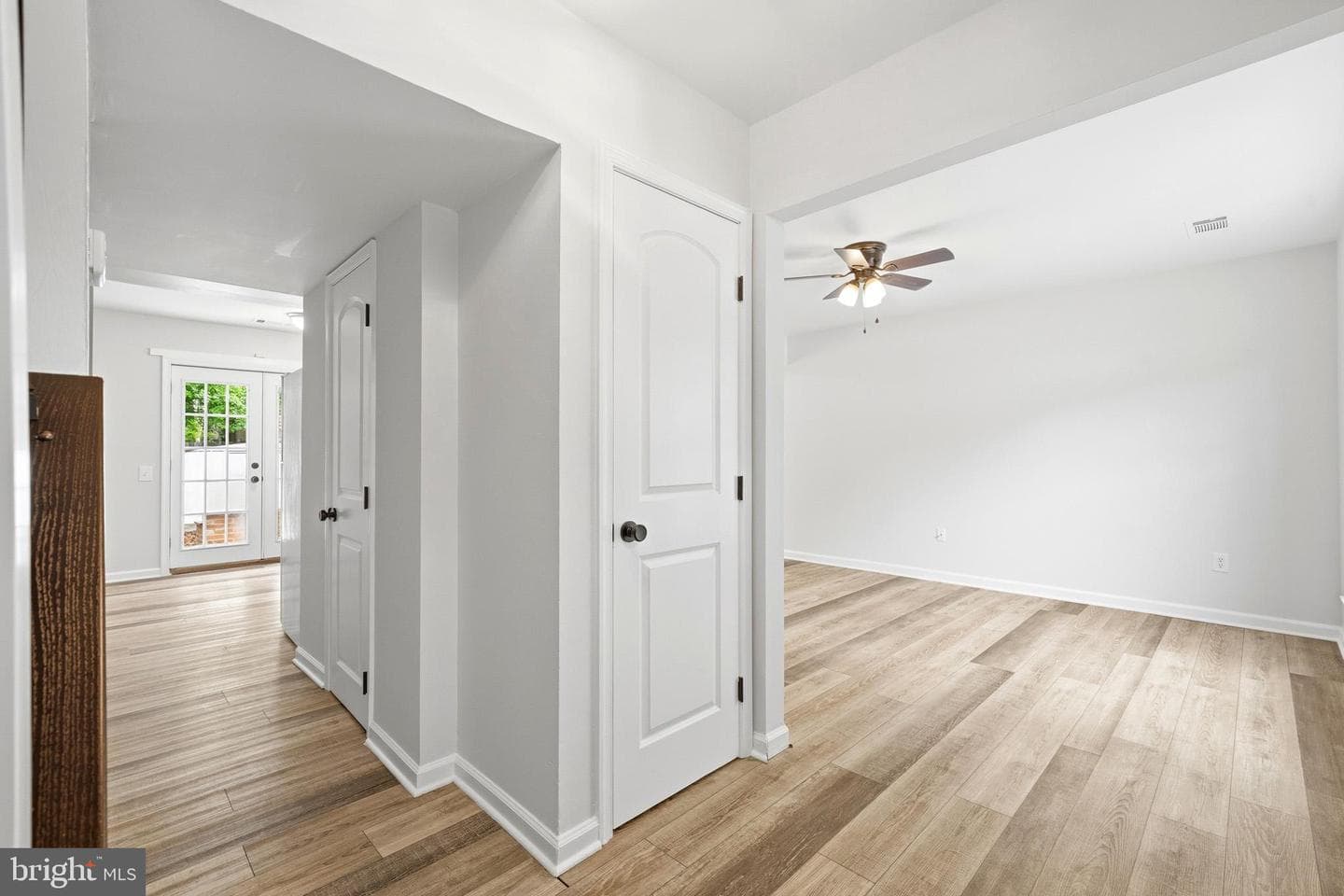 1732 Brightwell Court photo 4