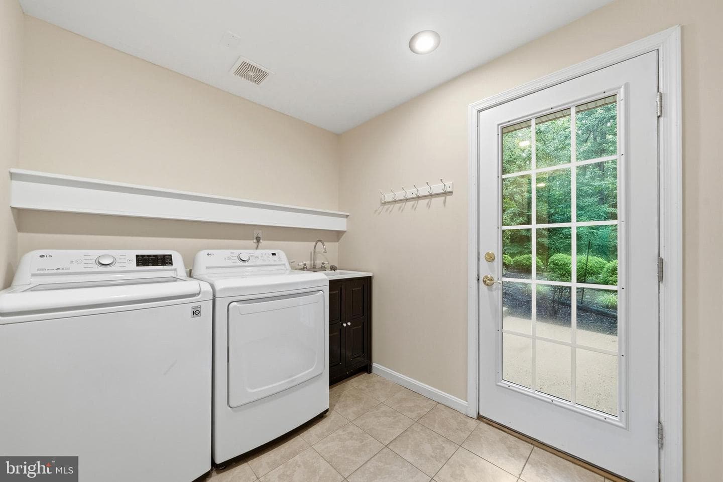 11910 Charles St photo 43