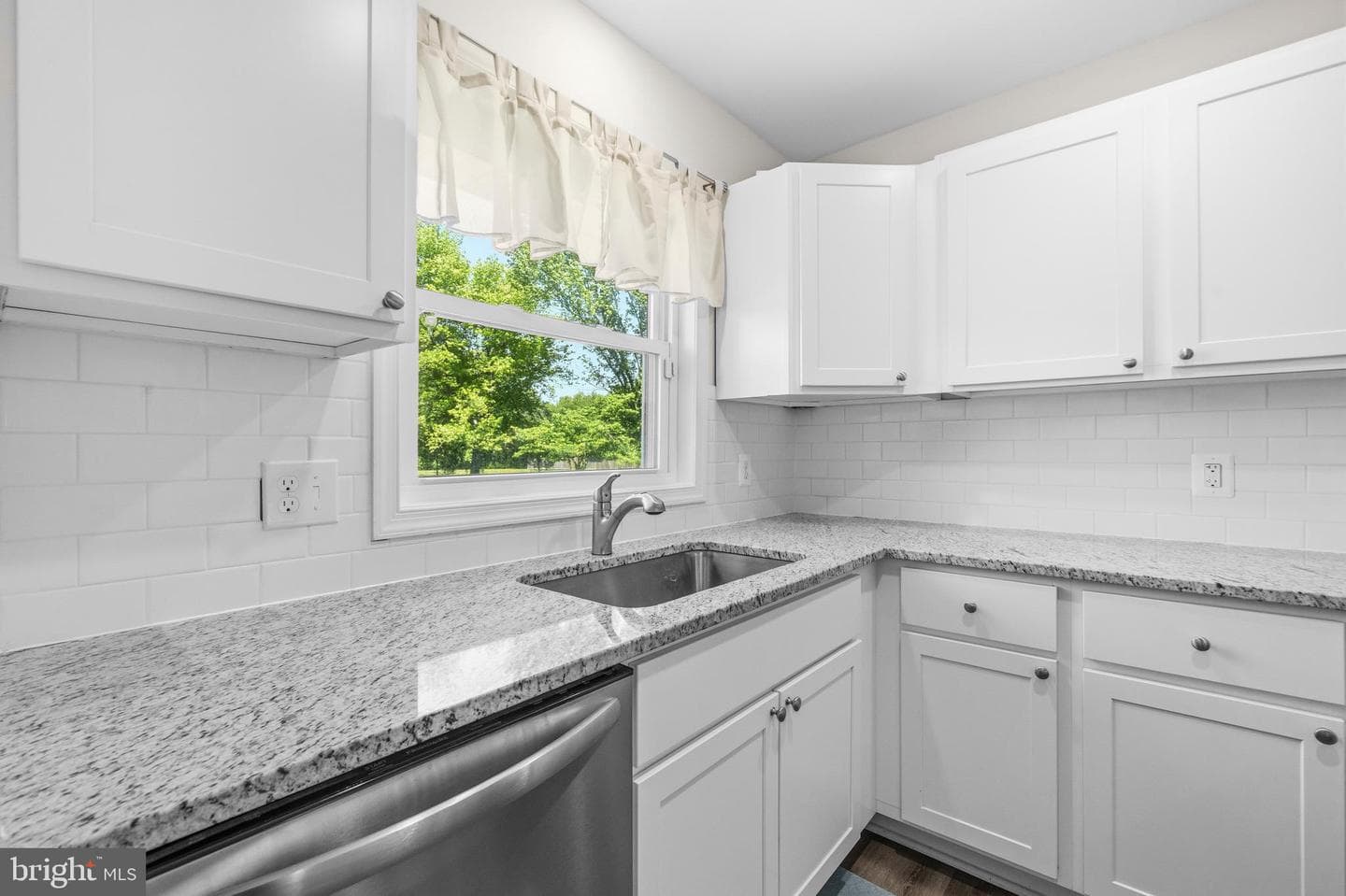 12712 Grosstown Road photo 7