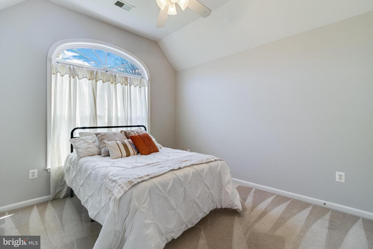 8800 Hill Spring Drive photo 37