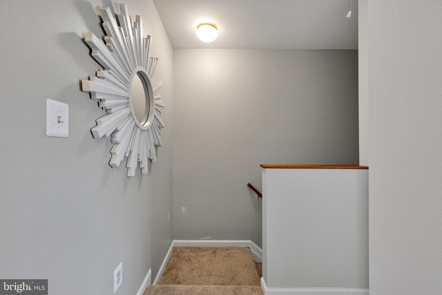 612 Hemlock Court photo 13