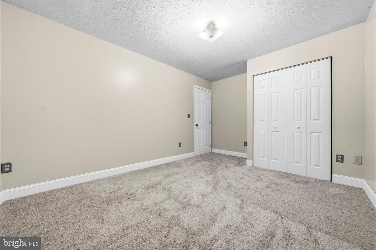 7090 Maxwell Drive photo 43