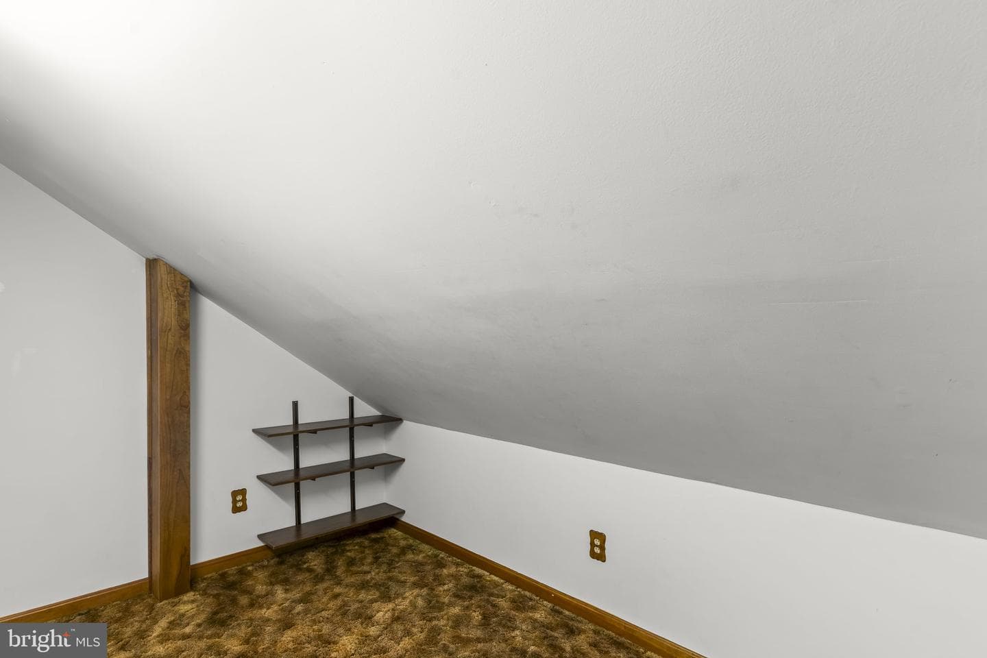 9013 Hillary Court photo 34