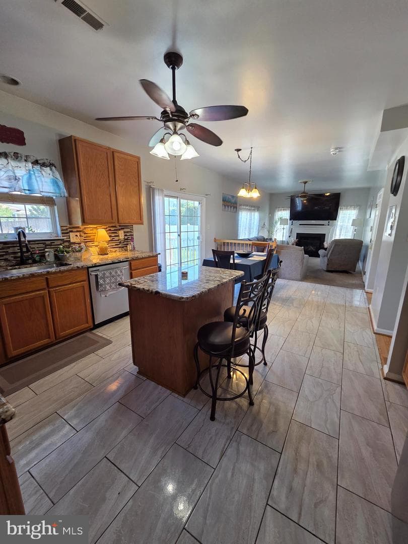 2282 Woodberry Drive photo 8