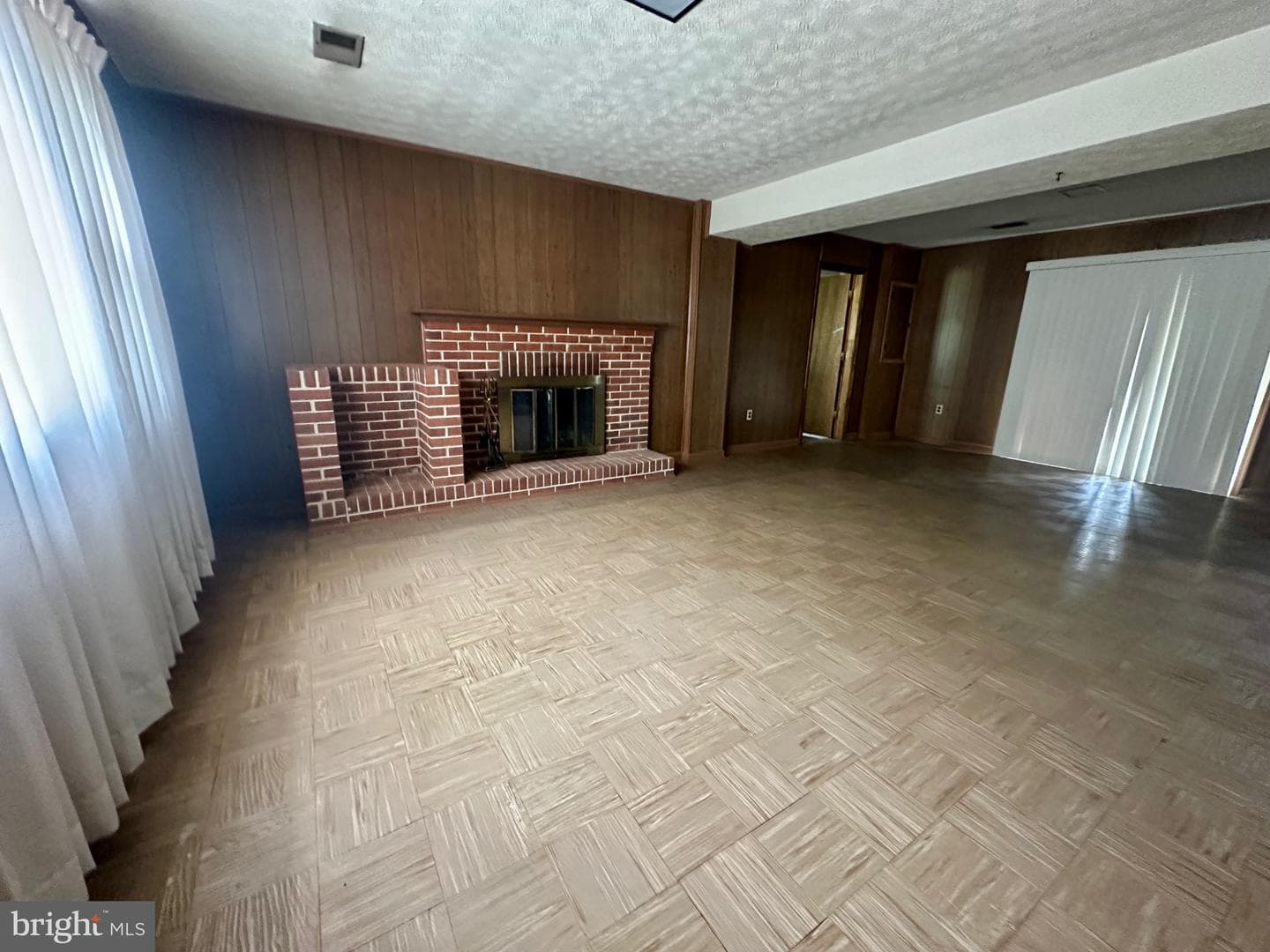 10955 Lawrence Drive photo 8