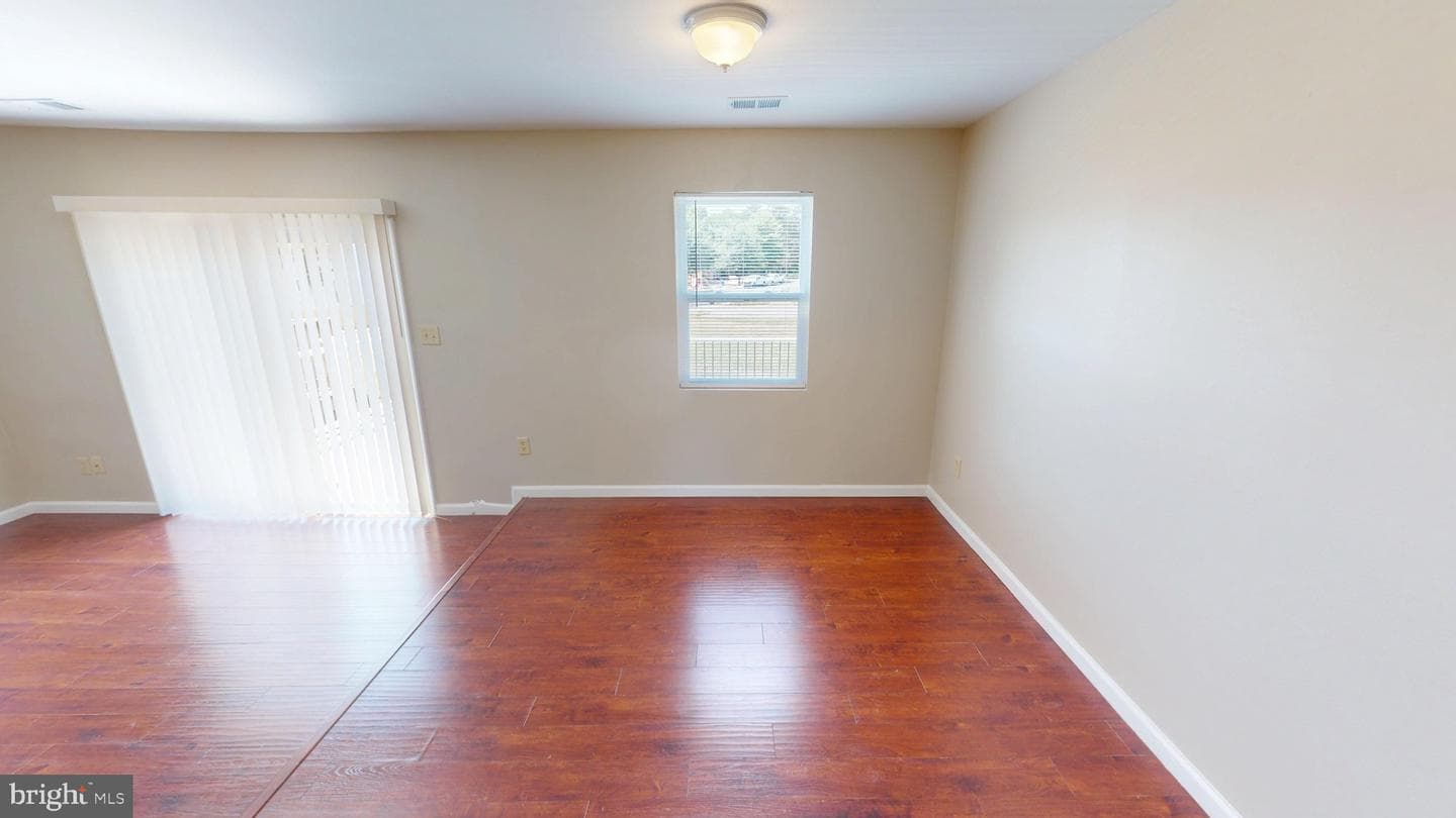 826 Holly Drive photo 13