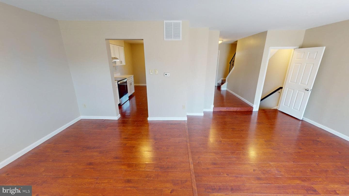 826 Holly Drive photo 18