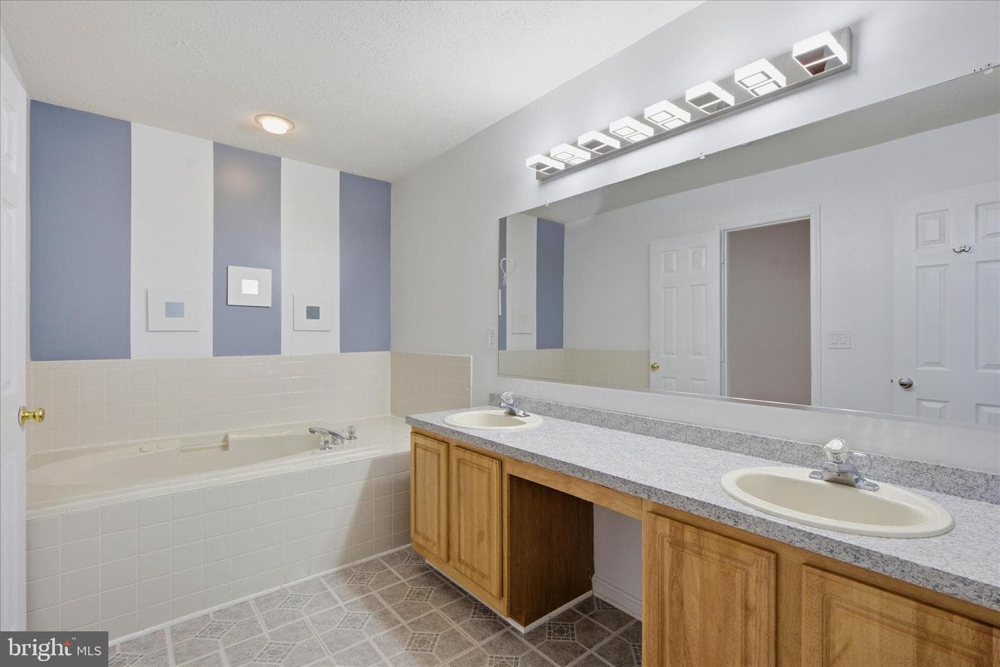 11544 Leland Place photo 23