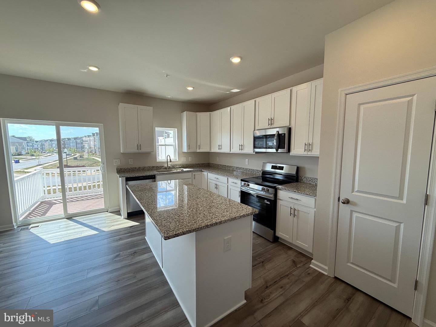 5567 Marksburg Place photo 5