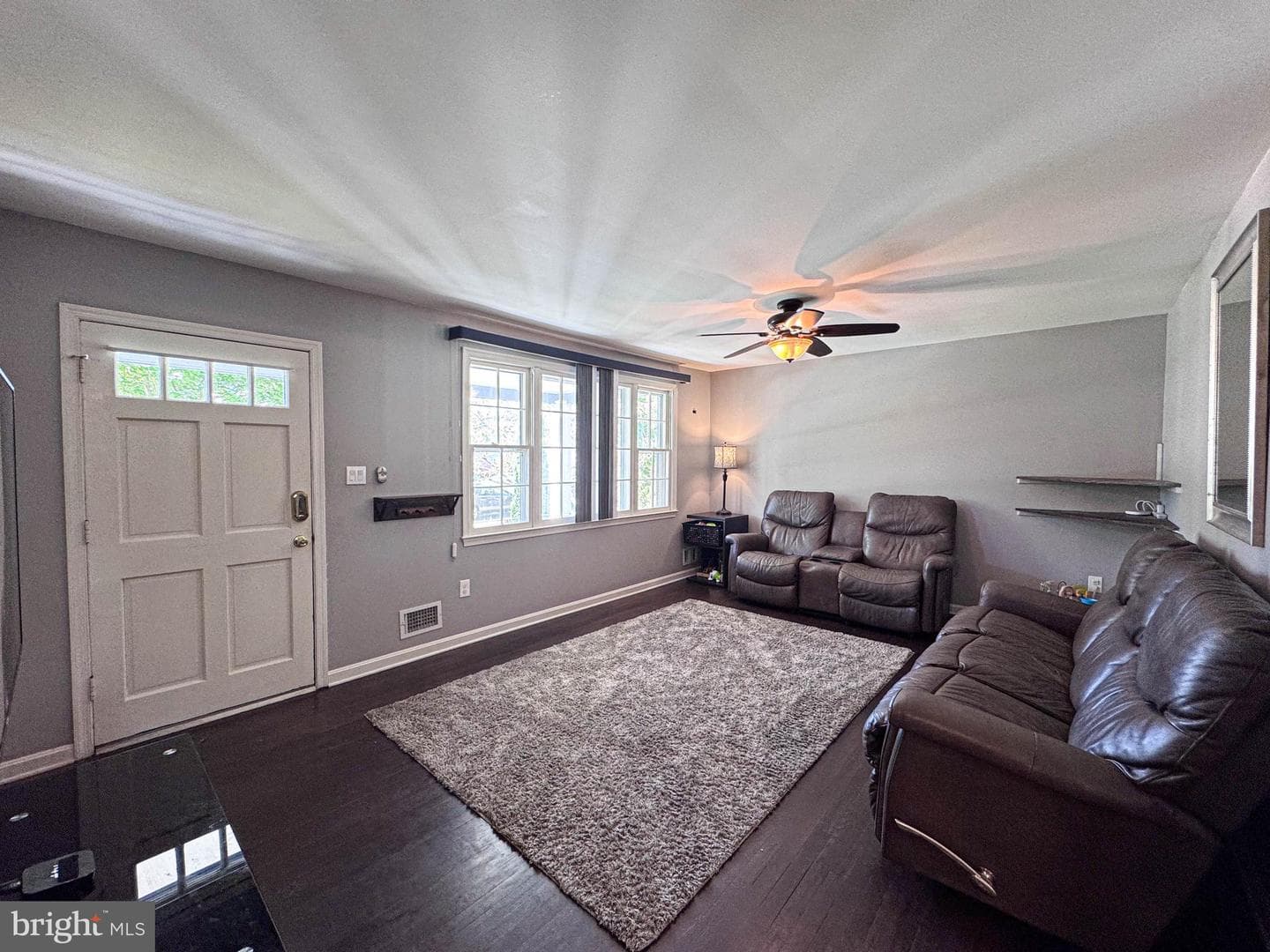 3637 Woodley Road photo 8