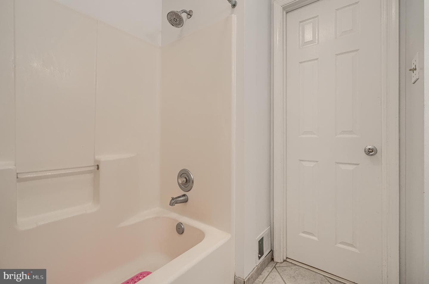 239 Charleston Court photo 18