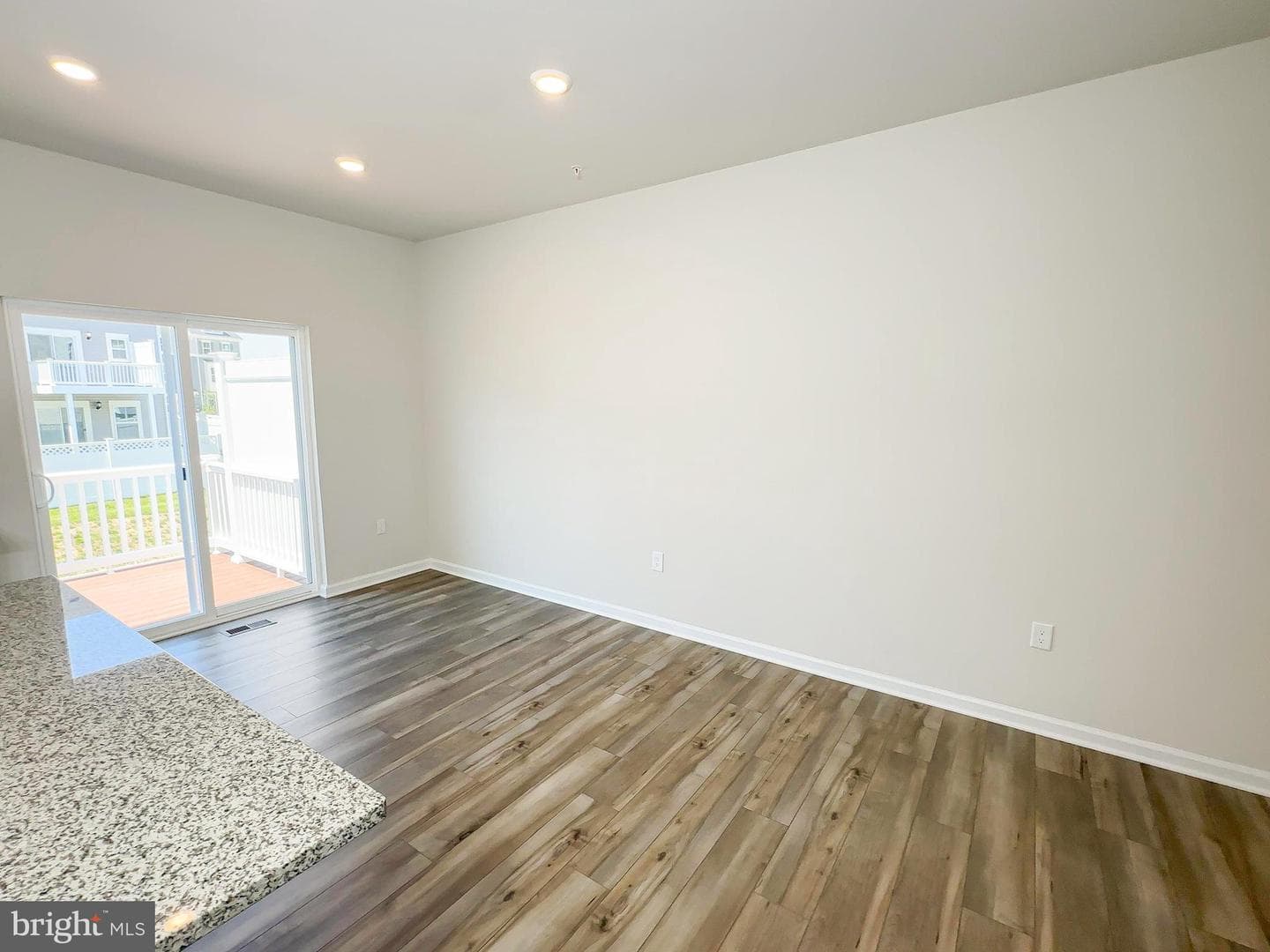 5615 Ludlow Place photo 20
