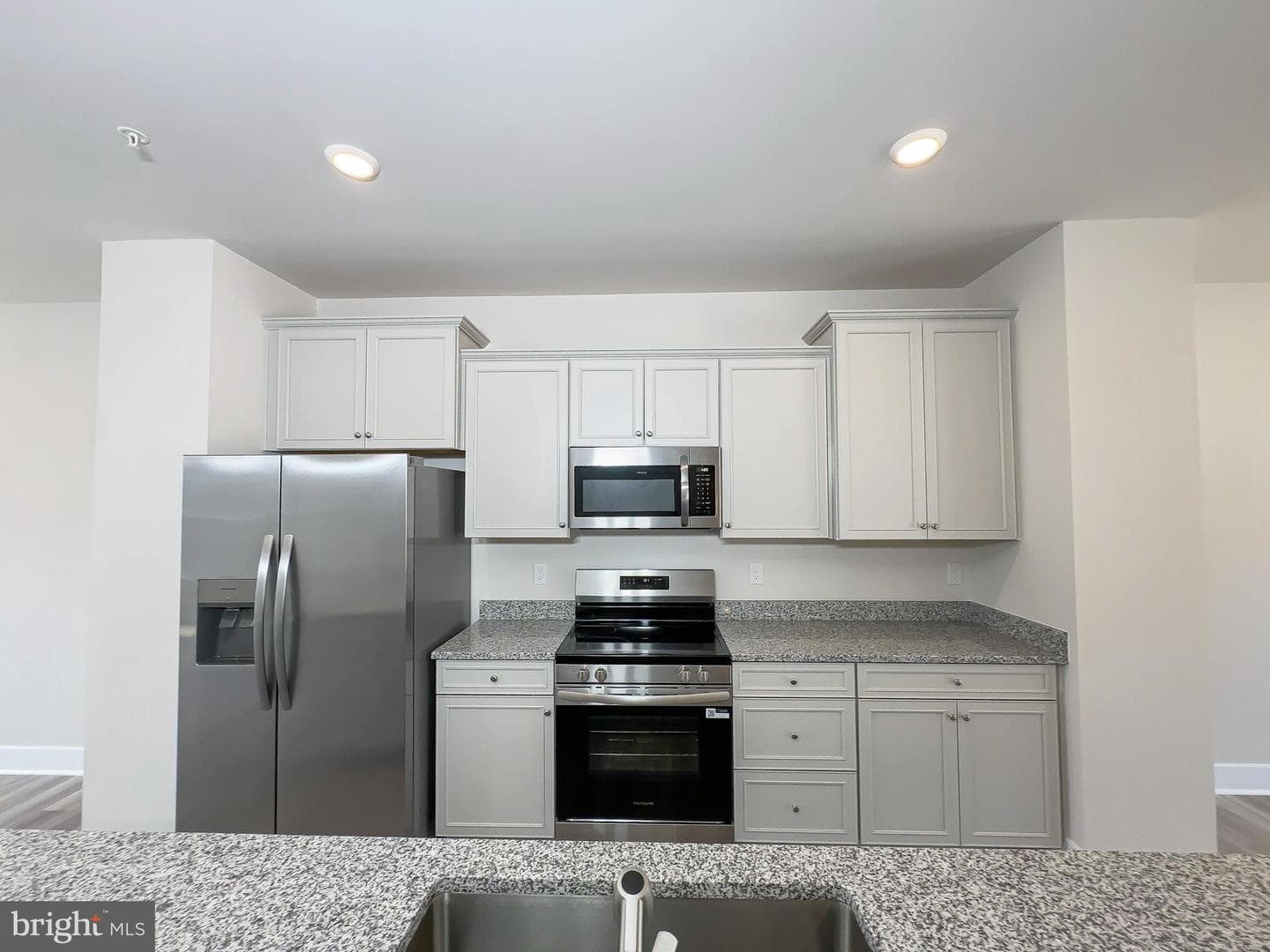 10527 Cobbler Place photo 4