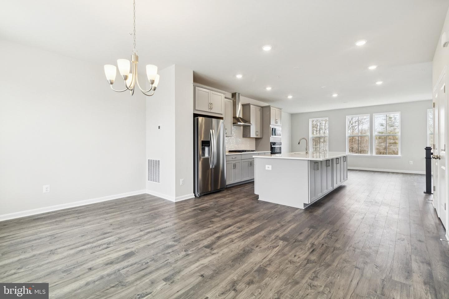 2770 Bear Claw Place photo 6