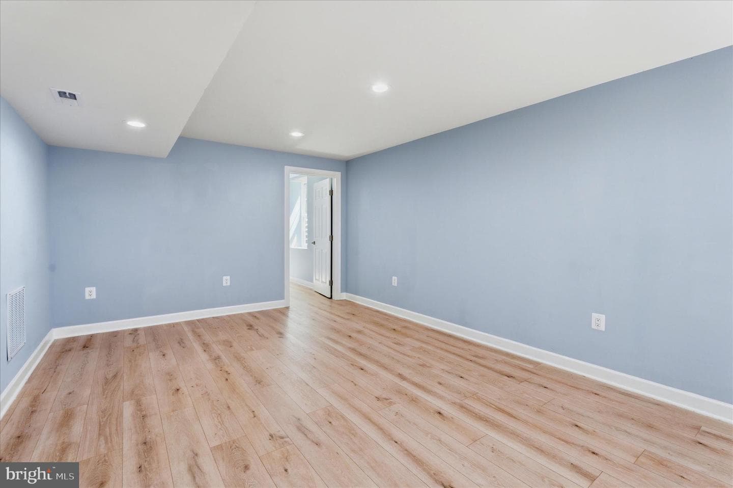 10654 Ashford Circle photo 37