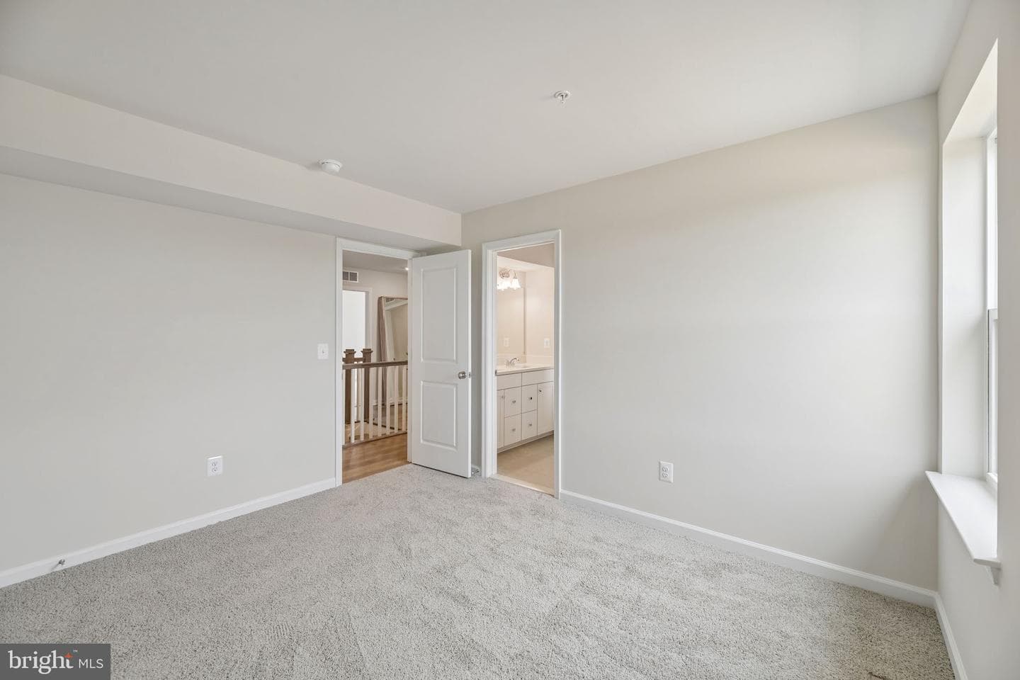9808 Stonehaven Court photo 16