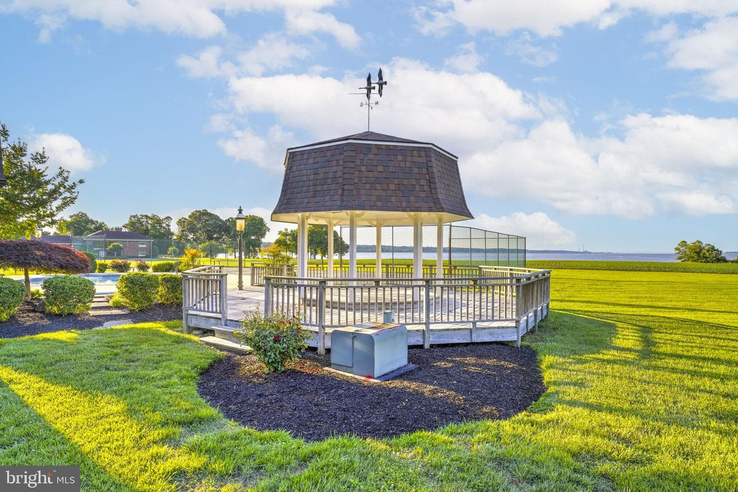 9100 Lanseair Farm photo 42