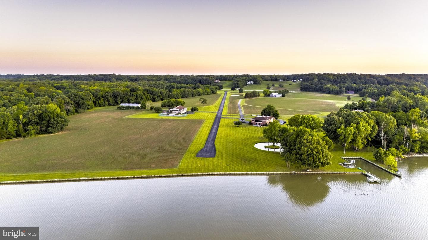 9100 Lanseair Farm photo 6
